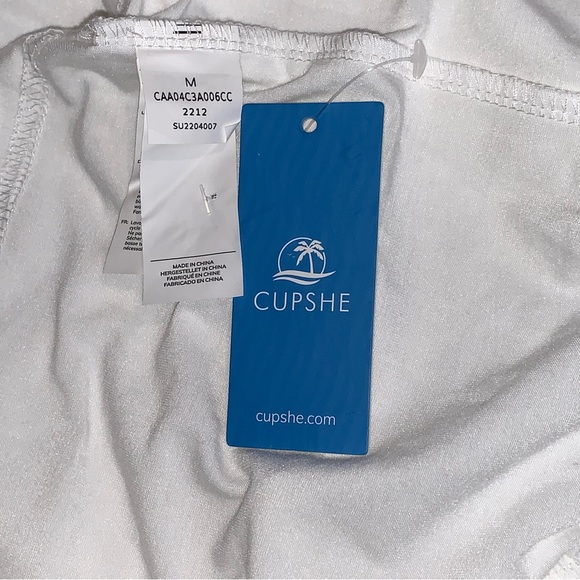 Cupshe Mattie Drop Sleeve Tiered Hem Tee shirt women’s size M white - Picture 5 of 7